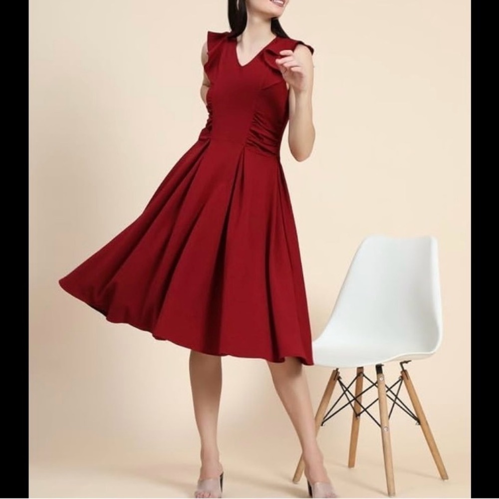 Gianni Bini Red Pleated Midi Dress with Flutter Sleeves
